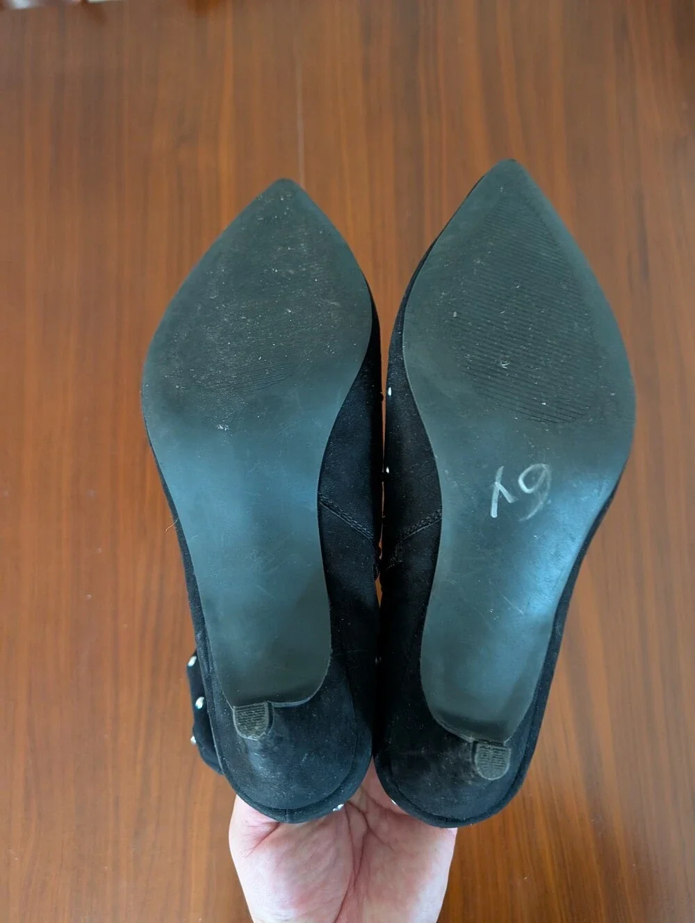 Torrid Black Studded Suede Pointed Toe Ankle Boots Size 9w Pre Owned